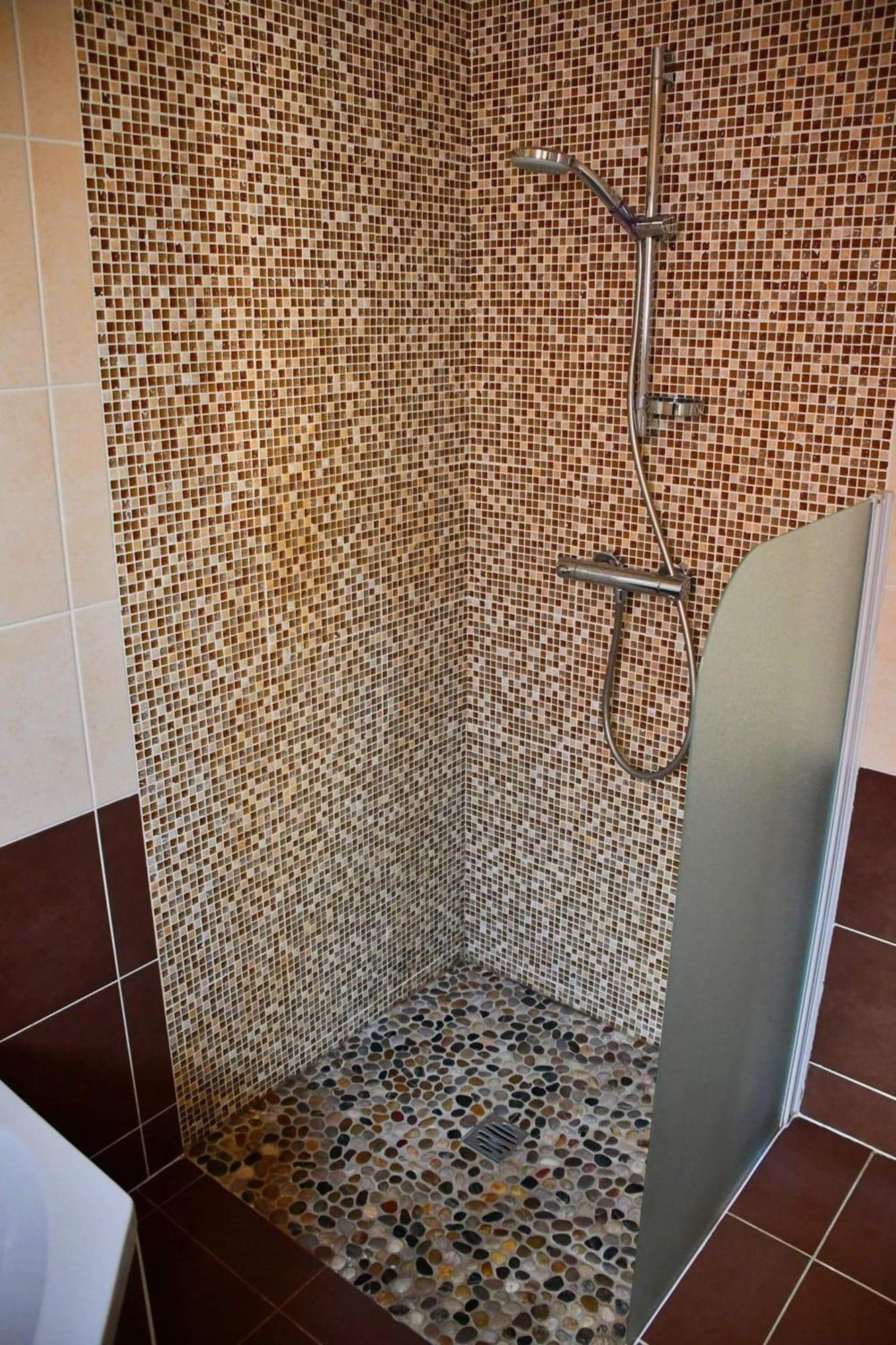 Villa Elegante A Carcassonne Avec Jardin Et Jacuzzi Exterior foto