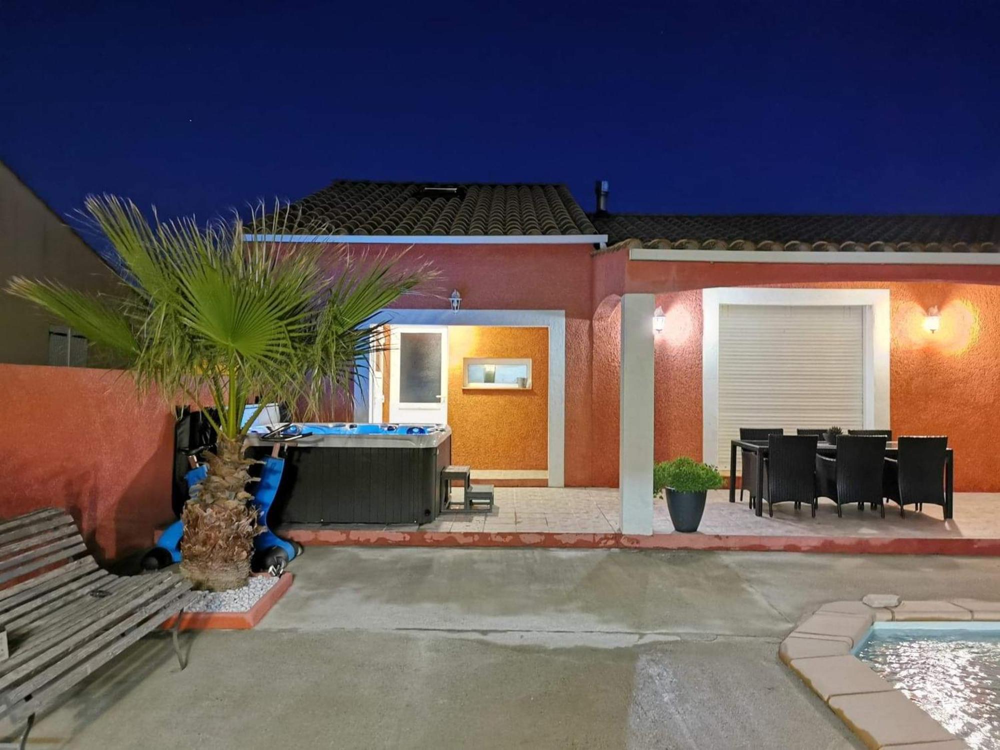 Villa Elegante A Carcassonne Avec Jardin Et Jacuzzi Exterior foto